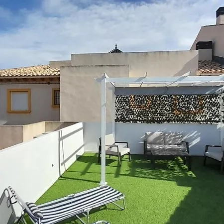Lovely 2-bed Apartment